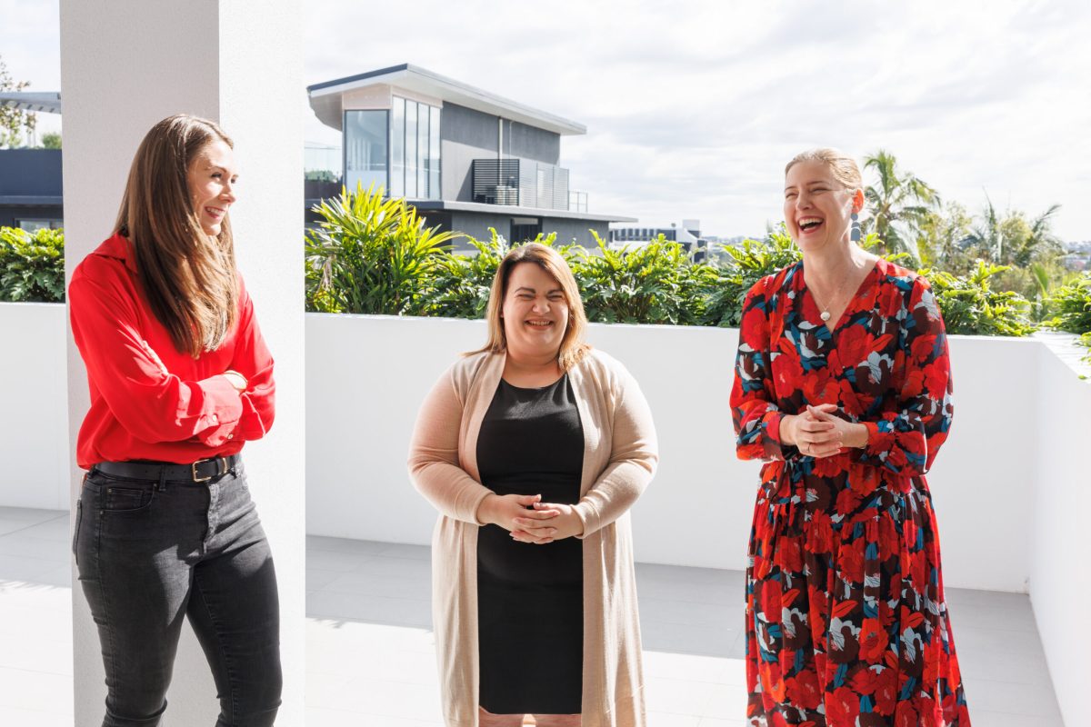 Minister-visit-16-08-99